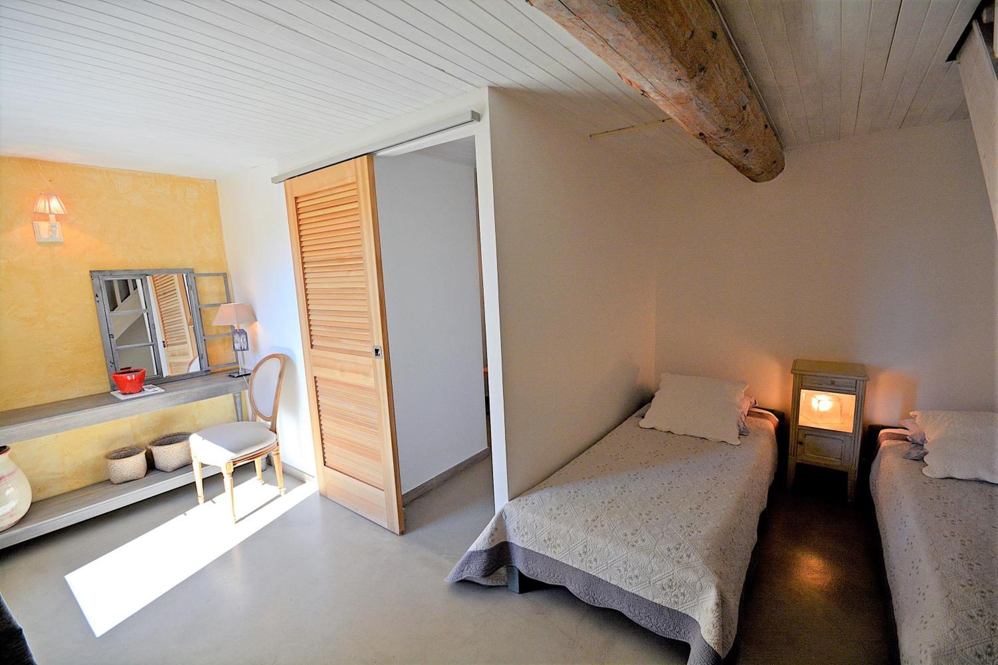 Mas Les Fleurs D'Hilaire Bed & Breakfast Monteux Phòng bức ảnh