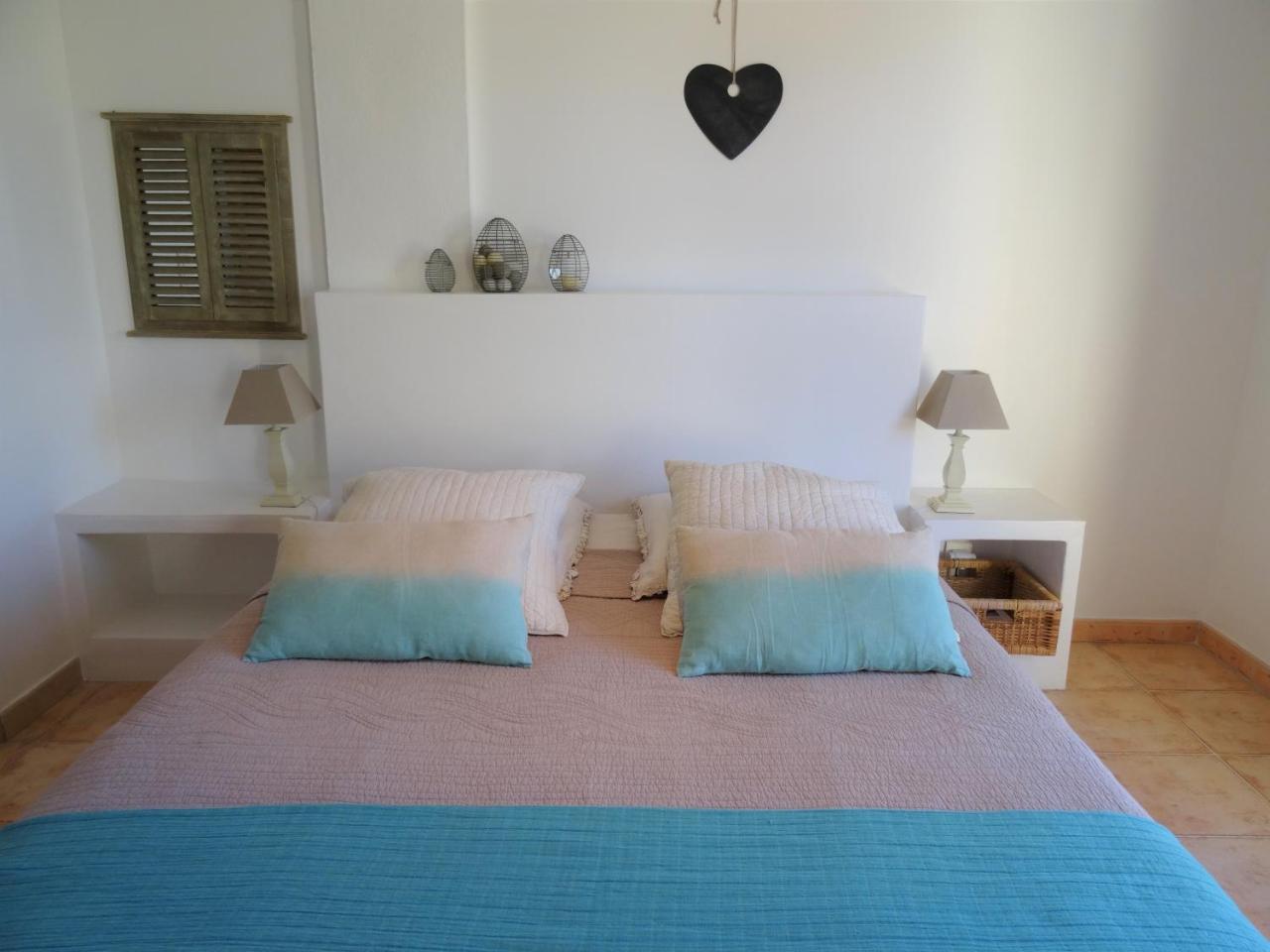 Mas Les Fleurs D'Hilaire Bed & Breakfast Monteux Ngoại thất bức ảnh